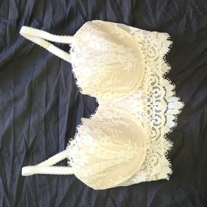 Victoria's Secret Dream Angels Lined Demi Bra.  Size 34DDD.